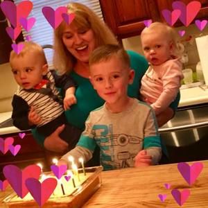 Meet your Posher, Deborah